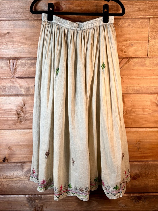 Young Threads Dresses & Skirts - Women's Cream Embroidered Maxi Skirt - Boho Gathered Waist Size Small